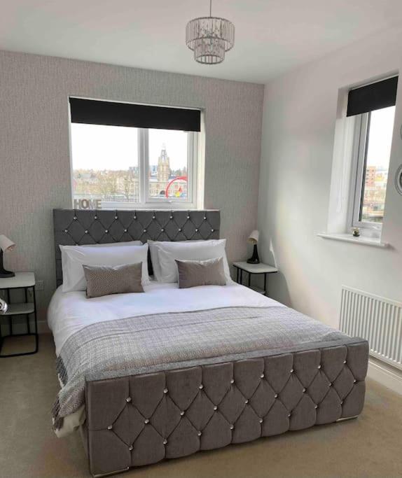 Luxury 2 Bedroom Waterfront Apartment With Balcony Newport  Exteriér fotografie